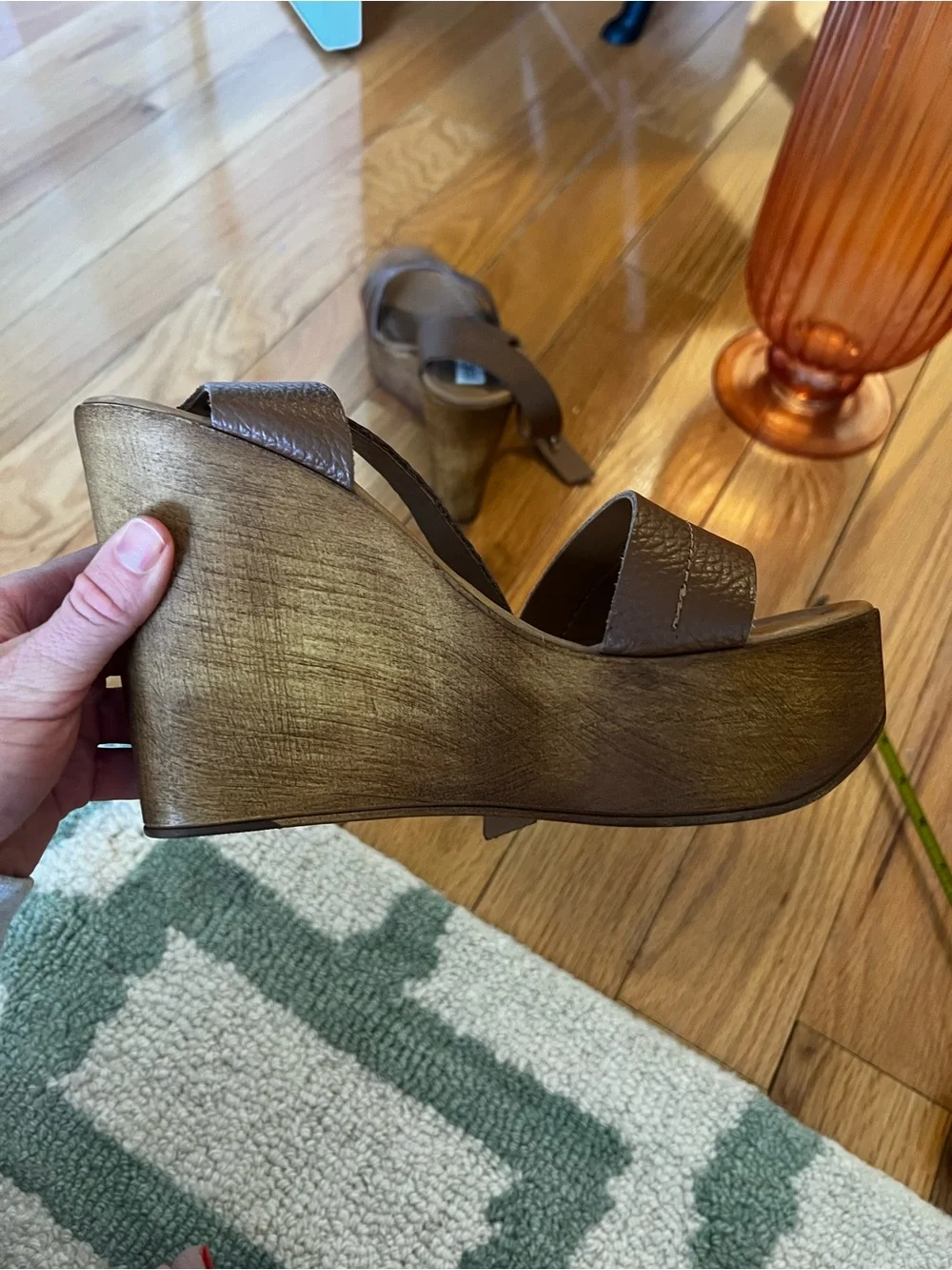 NWOT Steve Madden Brown Leather Platform Sandals